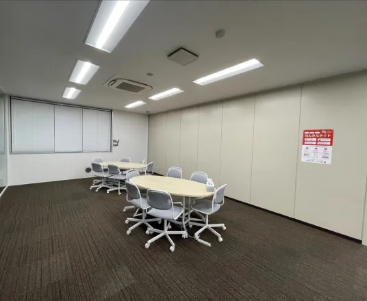 ミーティングルームbefore